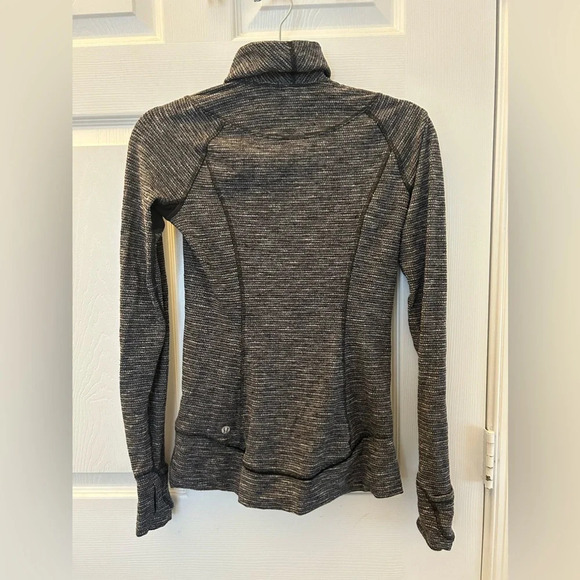 LULULEMON ‘Think Fast’ Half Zip Pullover size 4 - Picture 3 of 5
